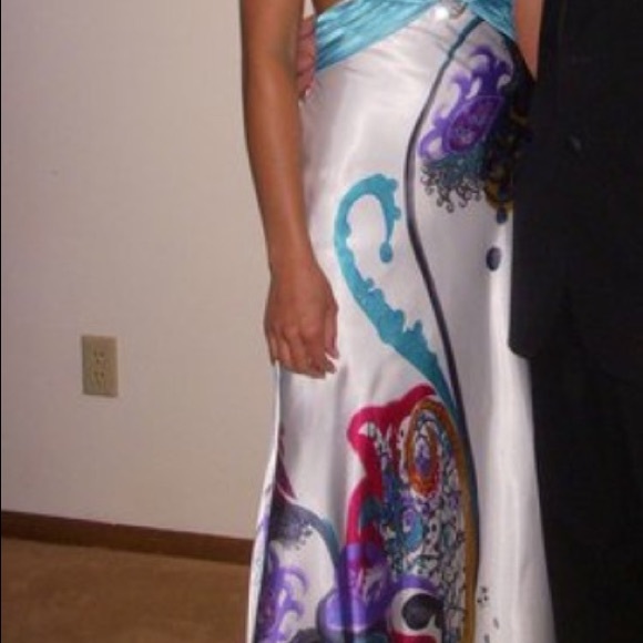 Prom dress - Picture 6 of 6
